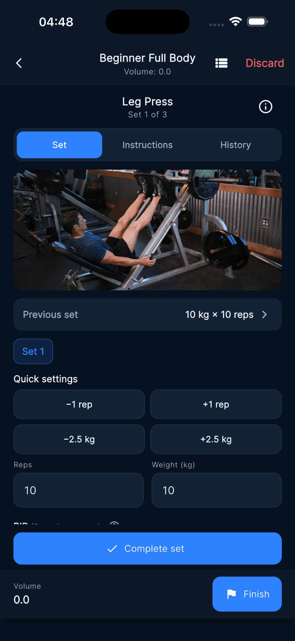 Logging a Leg Press set with the previous set shown and quick rep and weight buttons